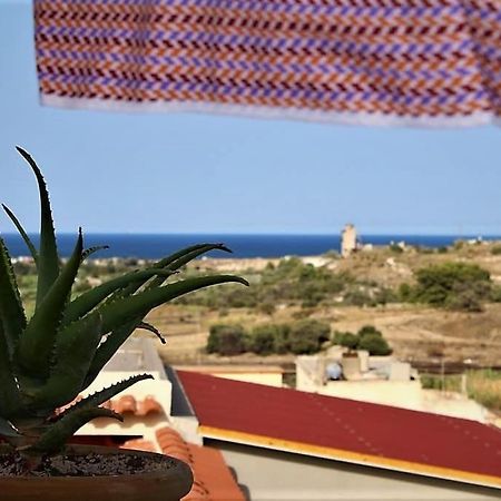 La Terrazza Di Mariel Apartman Pachino Kültér fotó