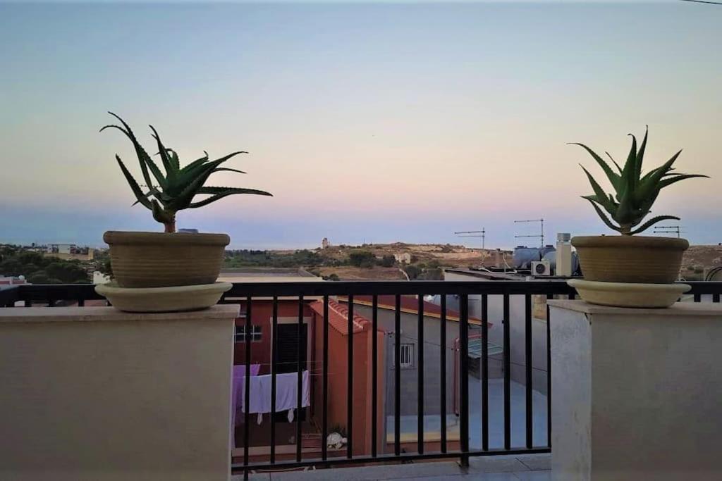 La Terrazza Di Mariel Apartman Pachino Kültér fotó